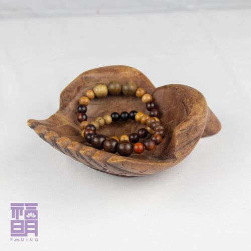 7 Wood Beads